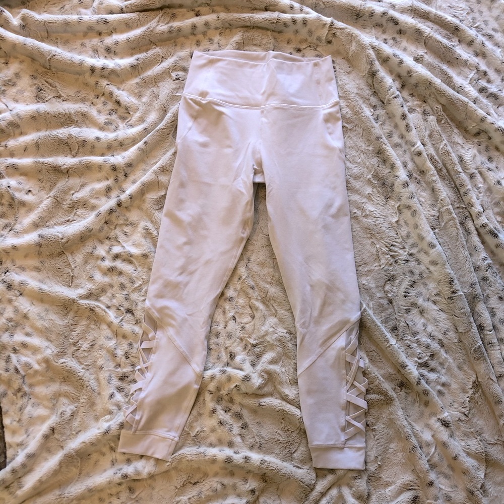 Fabletics white Powerhold leggings